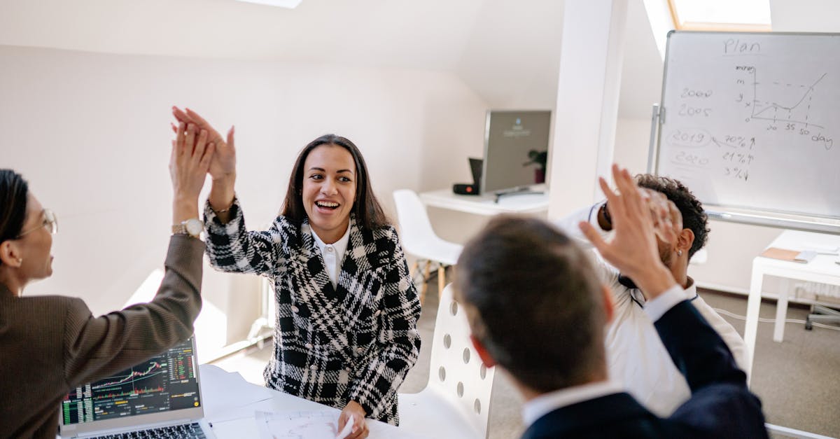 易趣实名账号:英雄联盟英雄武器购买平台