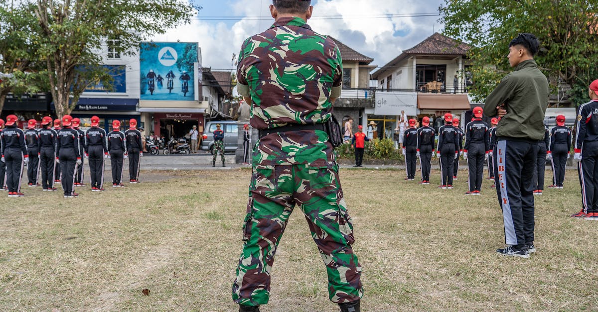 出售微信号码：华软app详情下载教程